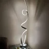 آباژور ایستاده مدرن طرح فضایی کد 001001 - تصویر 4